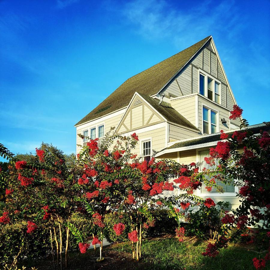 The Kenwood Gables Bed & Breakfast Сейнт Питърсбърг Екстериор снимка