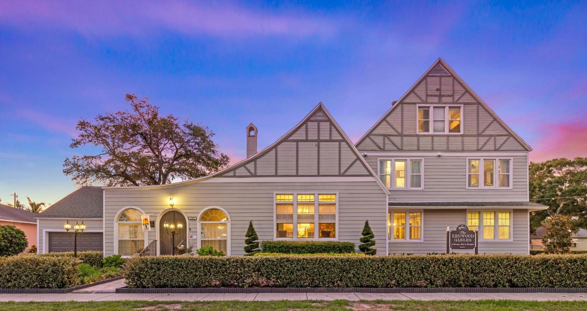The Kenwood Gables Bed & Breakfast Сейнт Питърсбърг Екстериор снимка