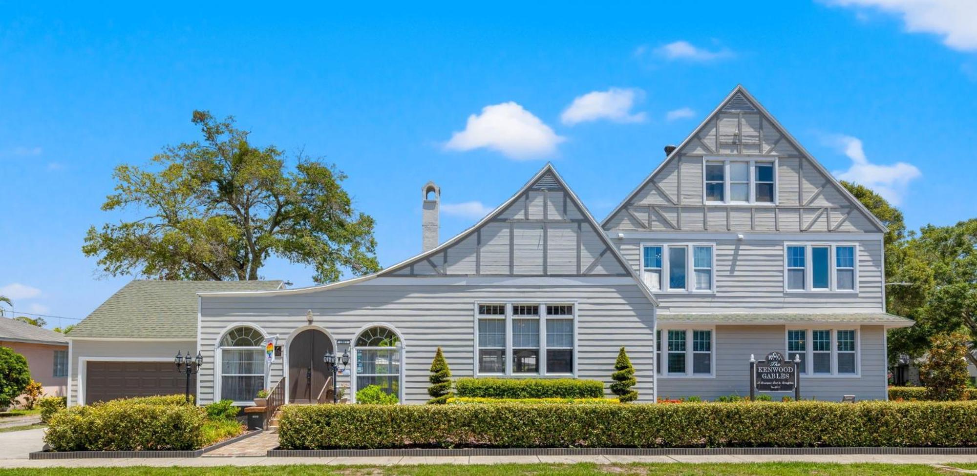 The Kenwood Gables Bed & Breakfast Сейнт Питърсбърг Екстериор снимка